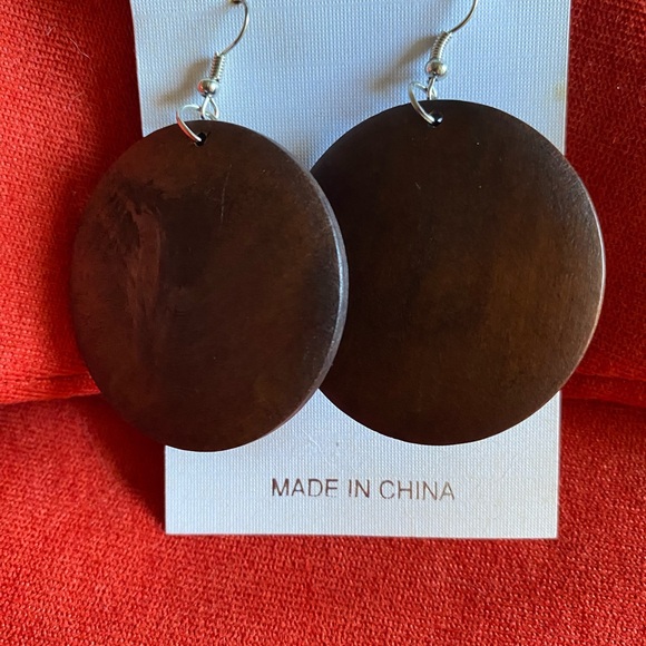CC Boutique Brown and Gold Wooden Earrings - Picture 5 of 6